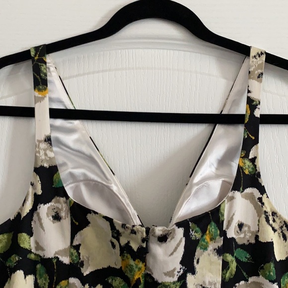 Bebe flower summer mini dress - Picture 2 of 3